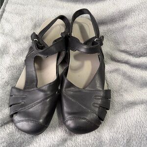 Elegant Black Leather Sandals
